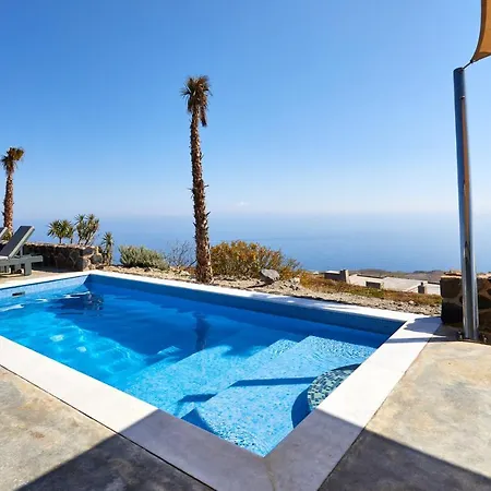 Theano Cave & Hotel *