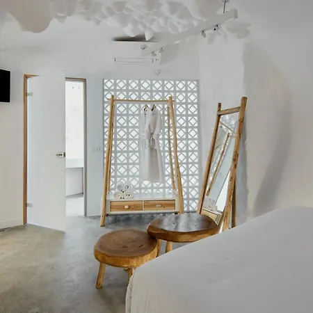 Hotel Theano Cave & Imerovigli (Santorini)