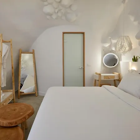 Theano Cave & * Imerovigli (Santorini)