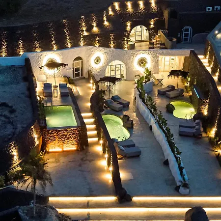 Theano Cave Suites&villas Hotel *