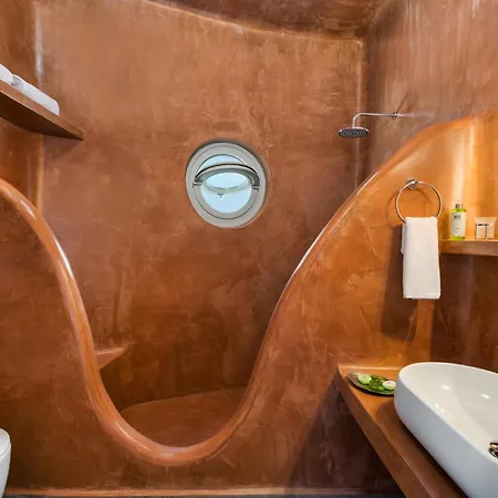 Theano Cave & * Imerovigli (Santorini)