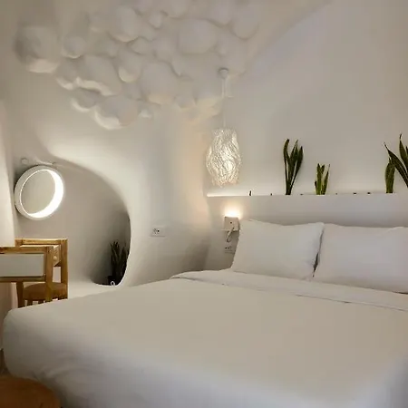 Theano Cave & Imerovigli (Santorini)