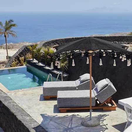 Hotel Theano Cave & *