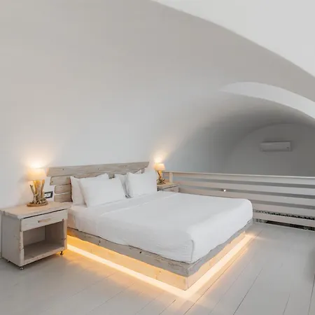 Theano Cave & Имеровигли