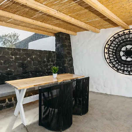 Theano Cave & Hotell *