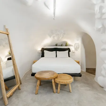 Theano Cave &