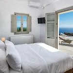 Theano Cave &