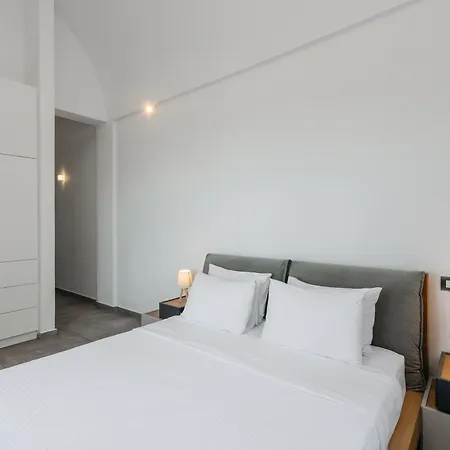 Theano Cave & * Imerovigli (Santorini)