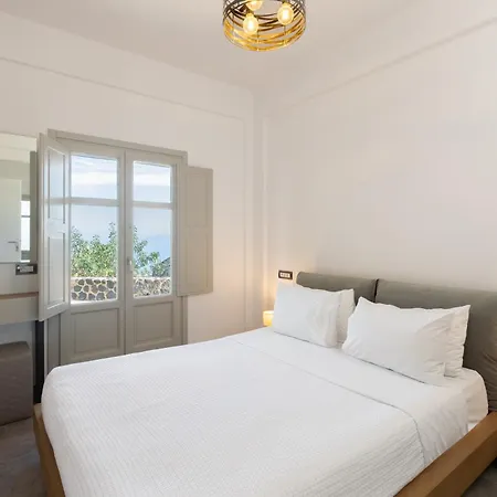 Hotel Theano Cave & *