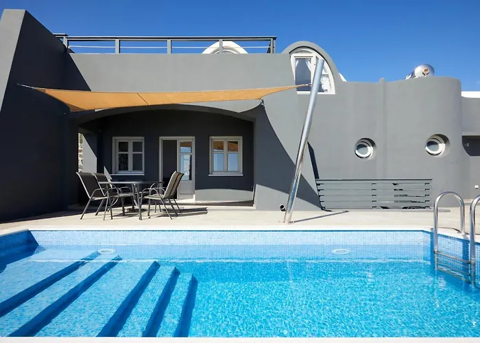 Hotel Theano Cave & *