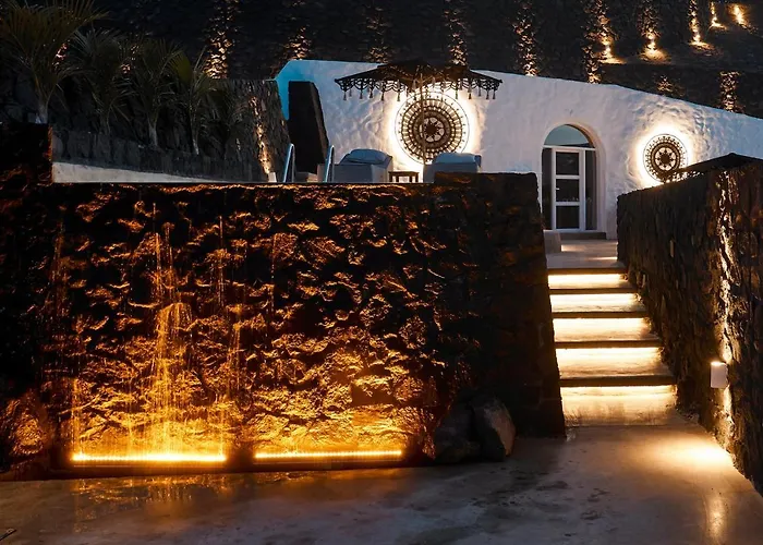 Hotel Theano Cave & *