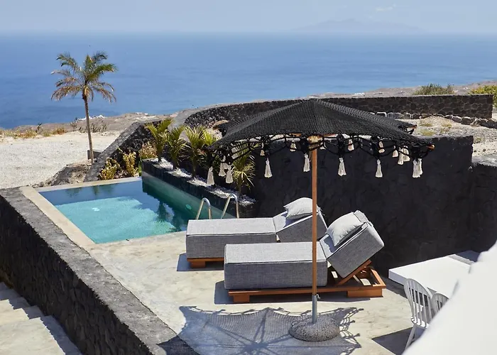 Hotel Theano Cave & *