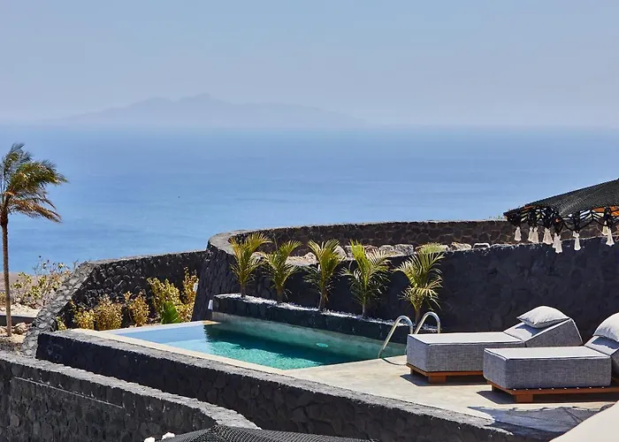 Theano Cave & Imerovigli (Santorini)