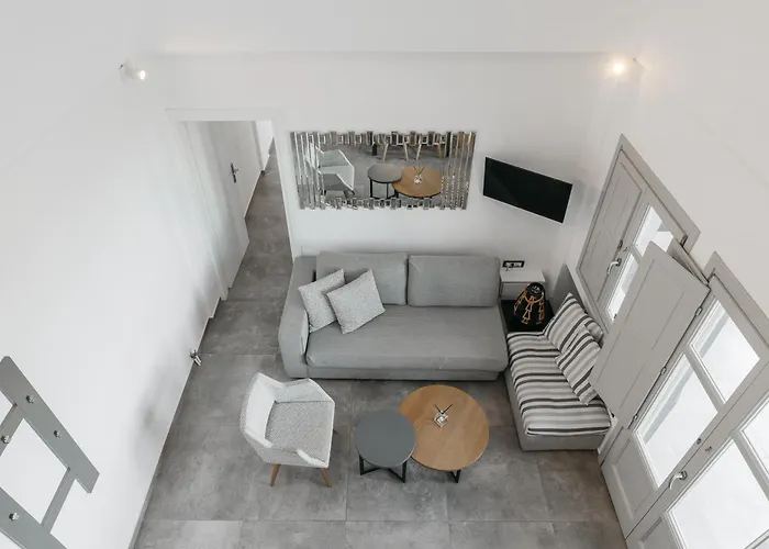 Hotel Theano Cave & *