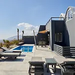 Hotel Theano Cave Suites&villas Imerovigli (Santorini)